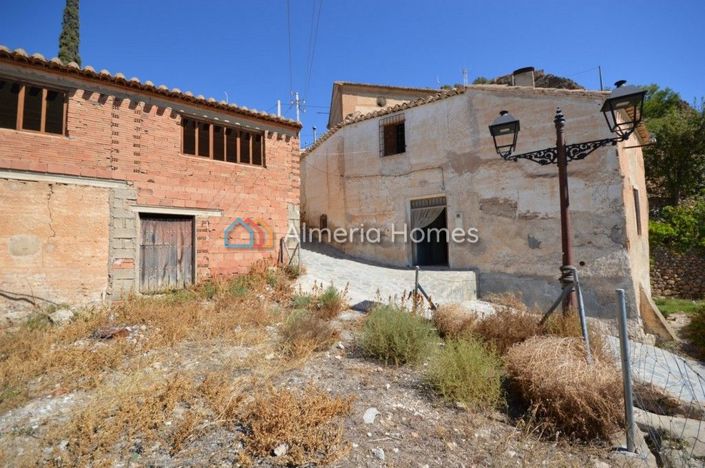 Image No.4-3 Bed Country House for sale