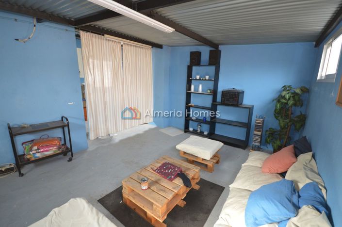 Image No.16-3 Bed Townhouse for sale