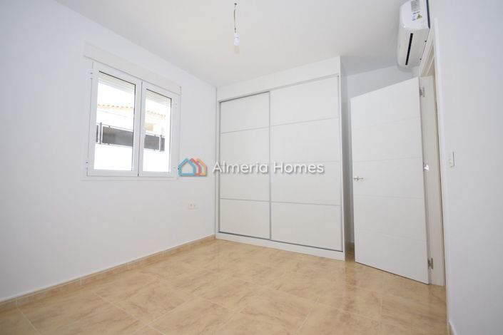 Image No.19-3 Bed Villa for sale