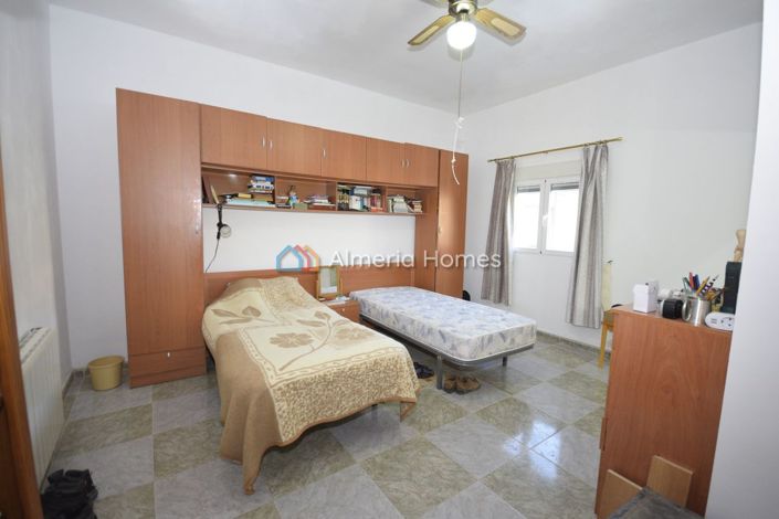 Image No.20-3 Bed Villa for sale