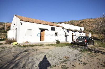 1 - Oria, Villa