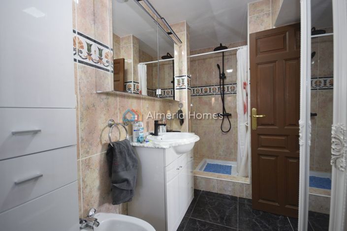 Image No.17-5 Bed Country House for sale