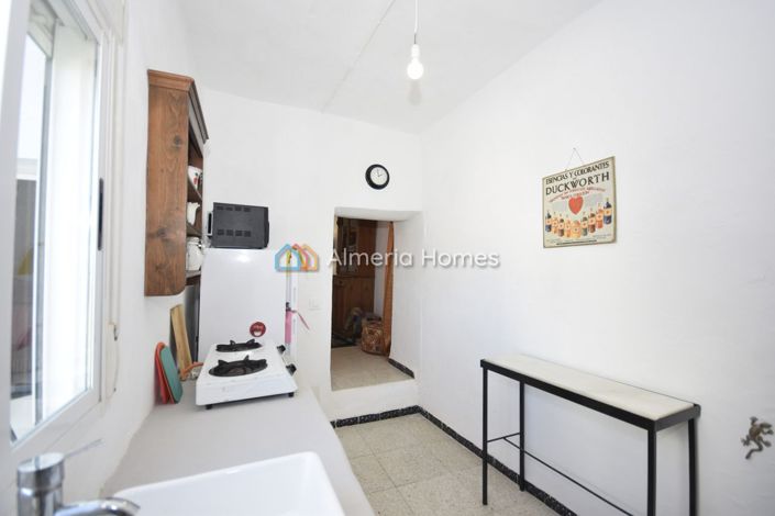 Image No.9-4 Bed Townhouse for sale