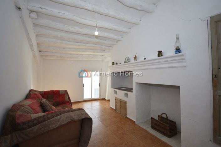 Image No.16-4 Bed Townhouse for sale