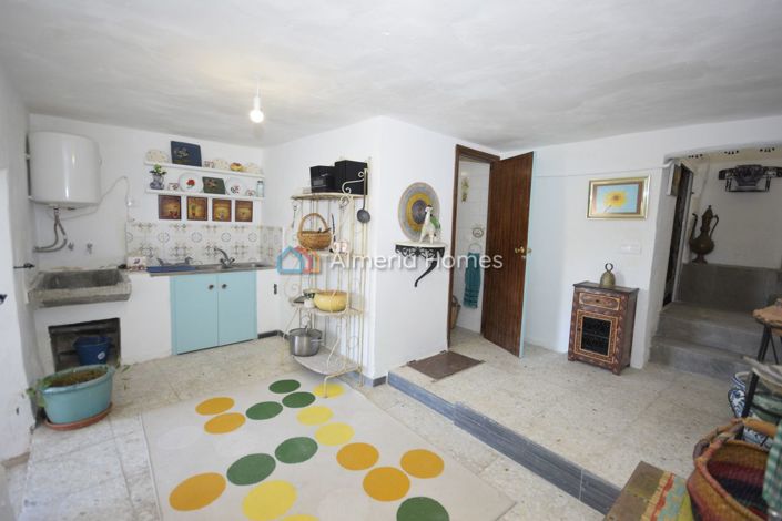 Image No.20-4 Bed Townhouse for sale