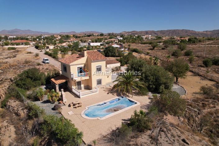 Image No.3-3 Bed Villa for sale