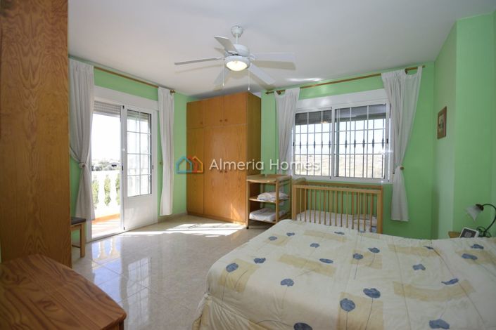 Image No.26-3 Bed Villa for sale