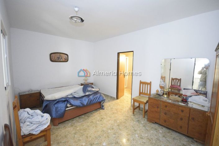 Image No.18-10 Bed Country House for sale