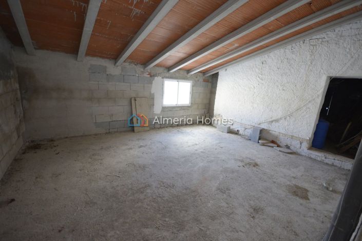 Image No.28-10 Bed Country House for sale