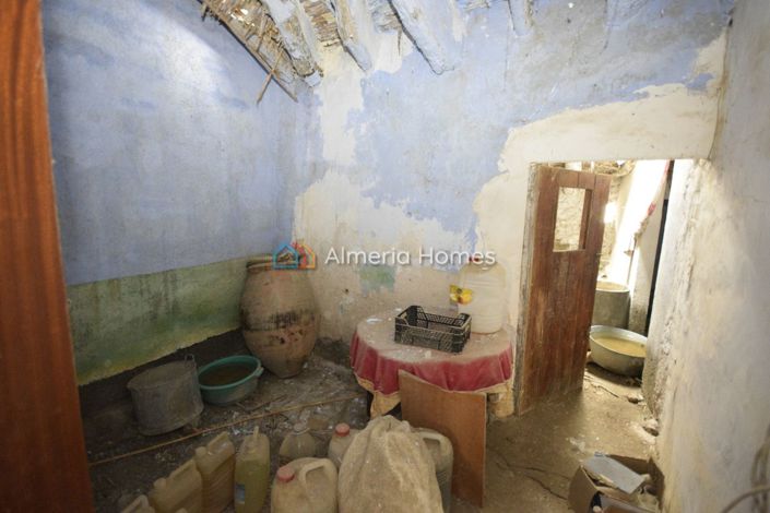 Image No.6-1 Bed Village House for sale