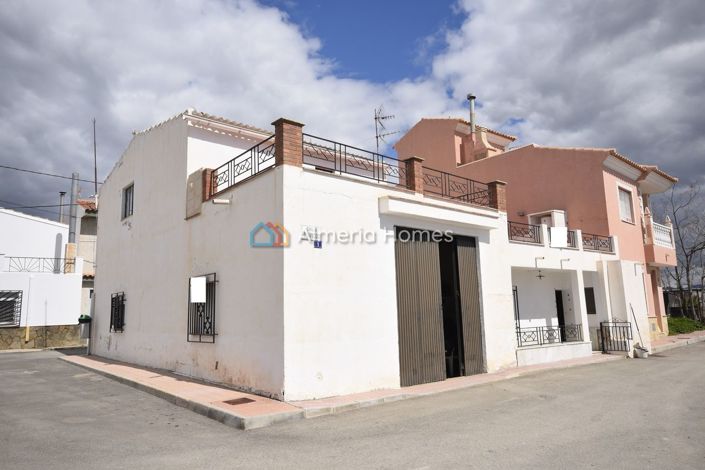 Image No.1-4 Bed Village House for sale