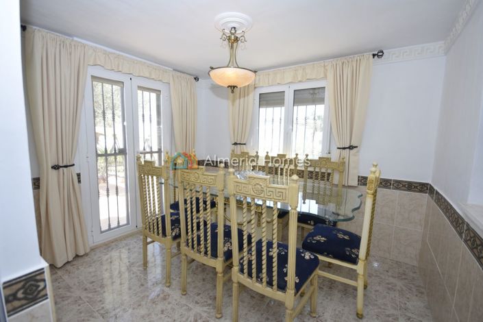 Image No.17-5 Bed Villa for sale