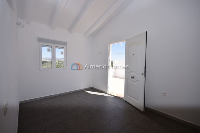 Image No.15-3 Bed Villa for sale