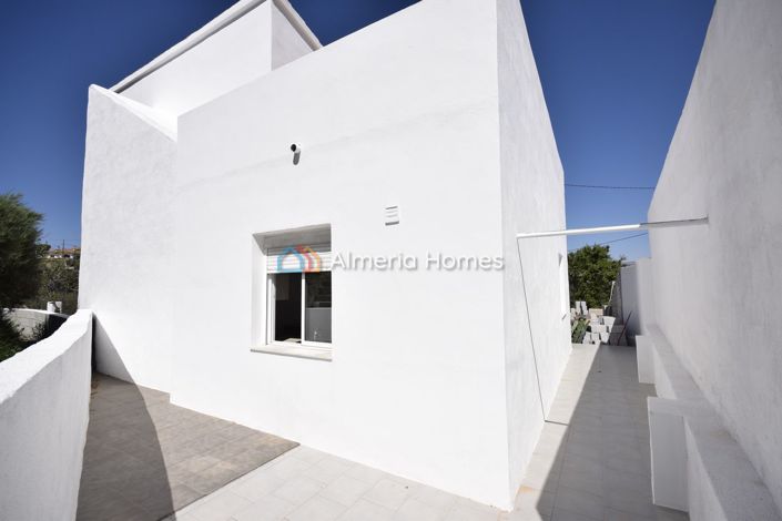 Image No.18-3 Bed Villa for sale