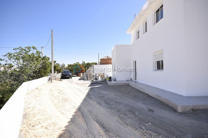 Image No.3-3 Bed Villa for sale