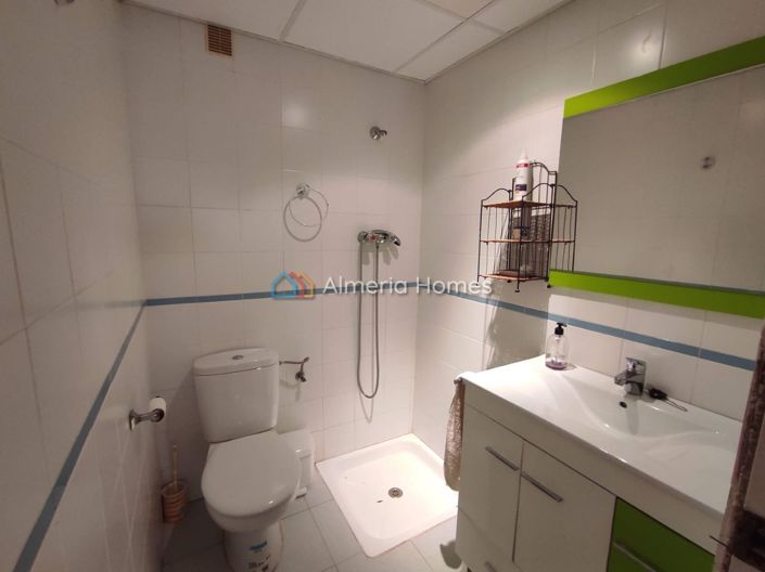 Image No.21-3 Bed Apartment for sale