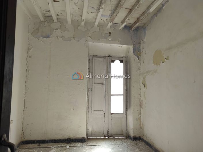 Image No.11-3 Bed Village House for sale