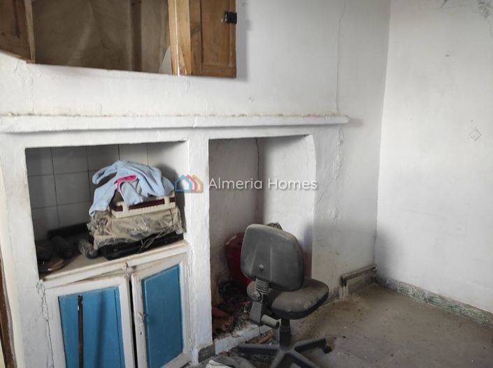 Image No.8-3 Bed Village House for sale