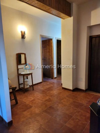 Image No.15-3 Bed Country House for sale