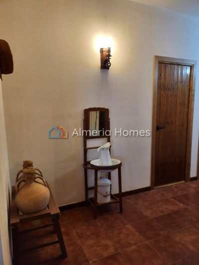 Image No.20-3 Bed Country House for sale