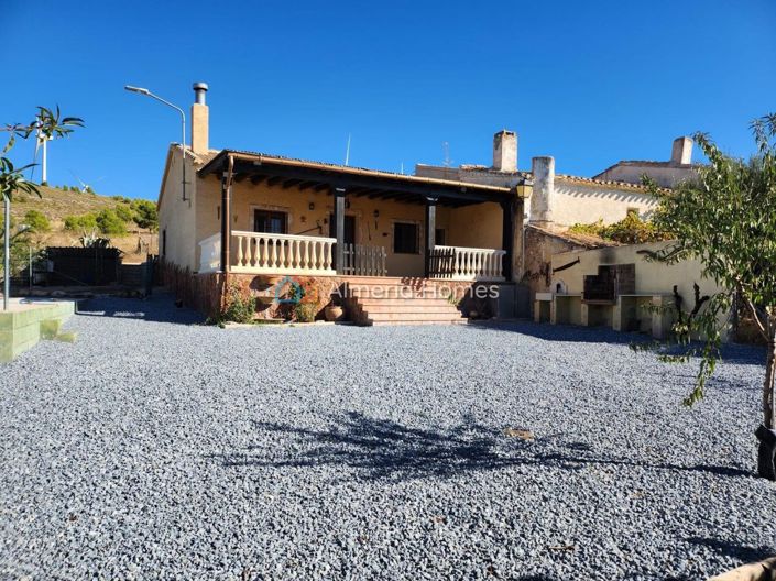 Image No.24-3 Bed Country House for sale