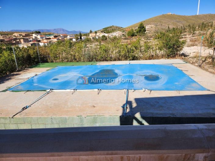 Image No.25-3 Bed Country House for sale