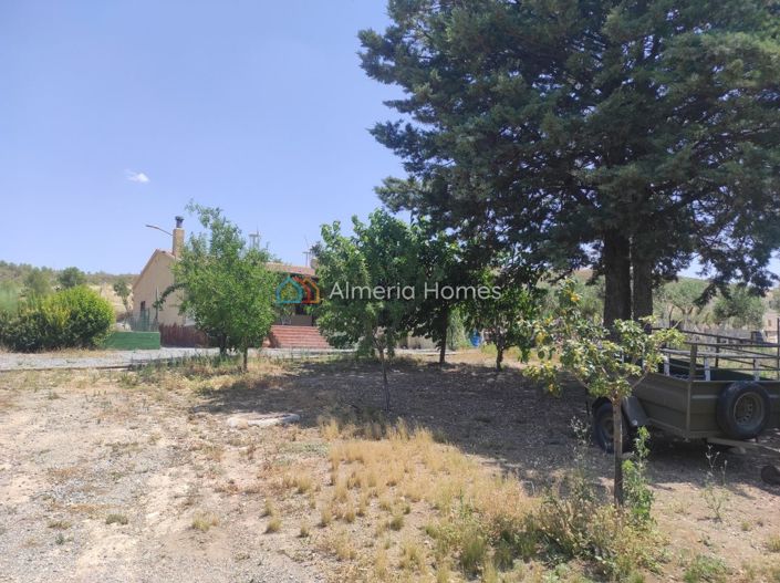 Image No.27-3 Bed Country House for sale