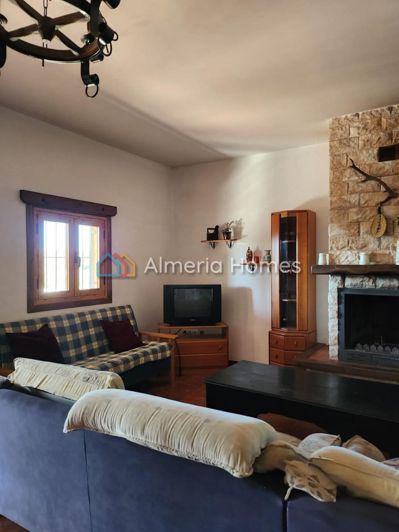 Image No.5-3 Bed Country House for sale