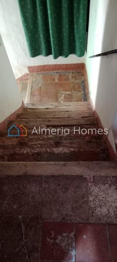 Image No.17-3 Bed Country House for sale