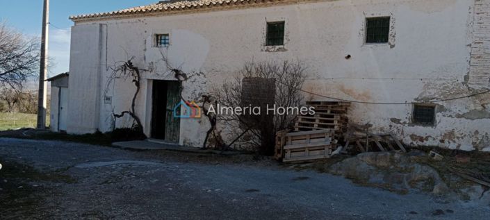 Image No.21-3 Bed Country House for sale