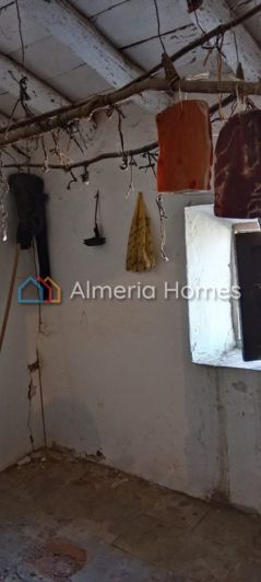 Image No.7-3 Bed Country House for sale