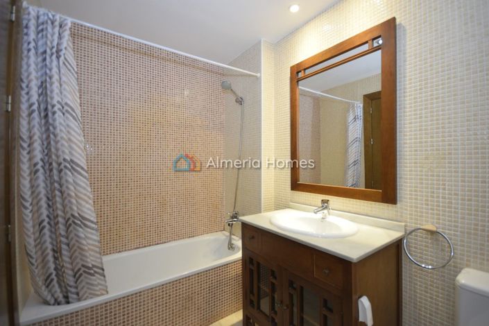 Image No.22-2 Bed Apartment for sale