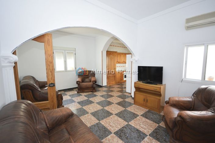 Image No.11-3 Bed Townhouse for sale