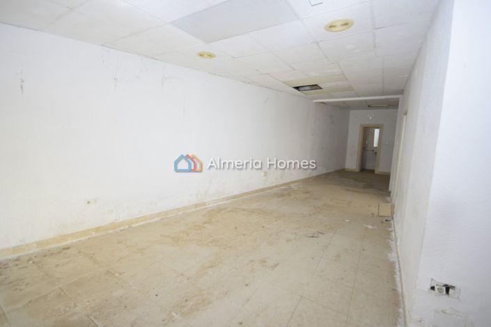 Image No.7-3 Bed Townhouse for sale