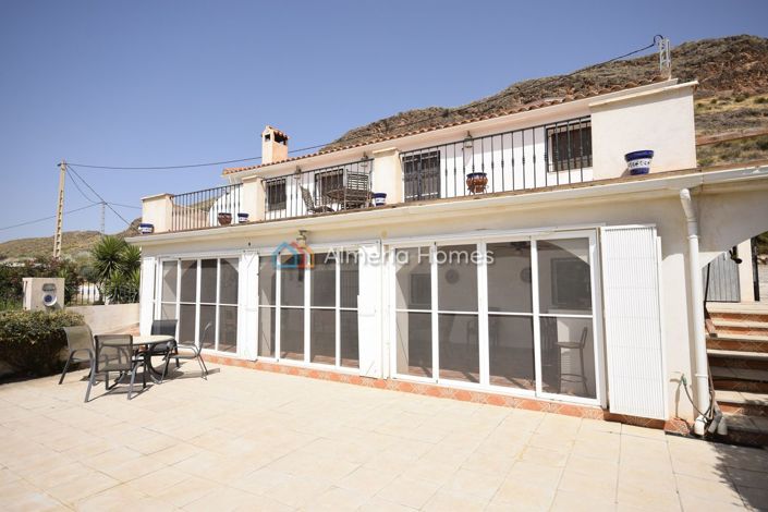 Image No.14-2 Bed Country House for sale