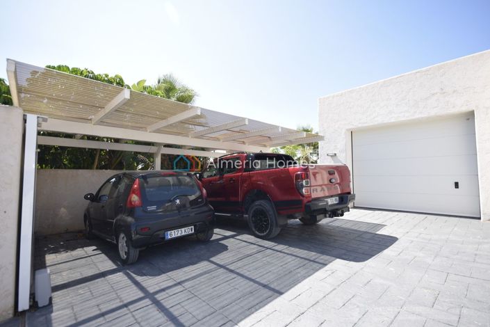 Image No.14-4 Bed Villa for sale