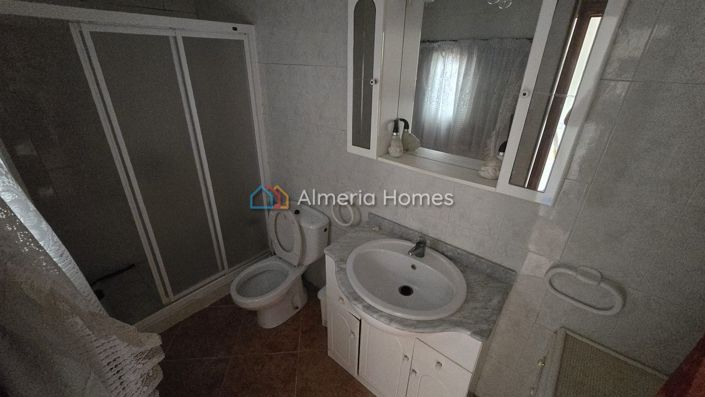 Image No.4-5 Bed Townhouse for sale