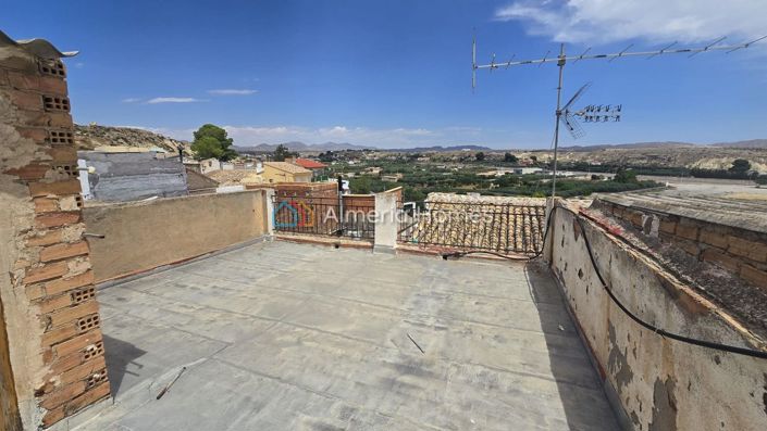 Image No.8-5 Bed Townhouse for sale