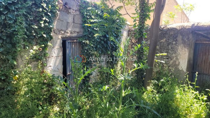 Image No.10-4 Bed Village House for sale