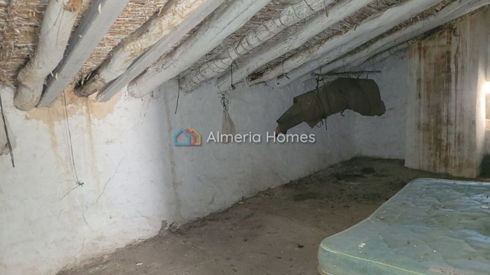 Image No.13-4 Bed Village House for sale