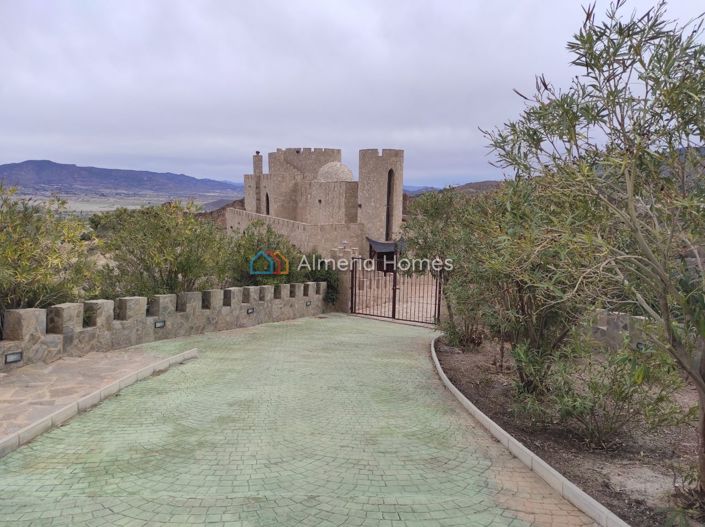 Image No.14-4 Bed Villa for sale