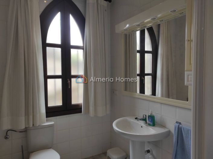 Image No.15-4 Bed Villa for sale