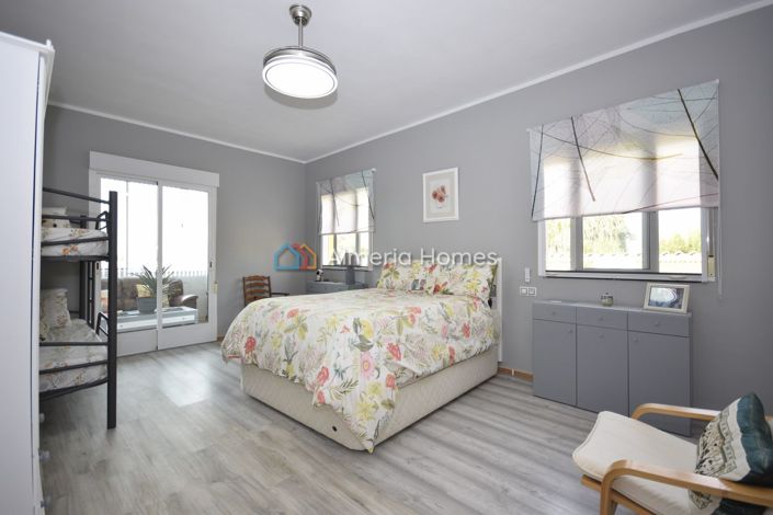 Image No.17-3 Bed Villa for sale