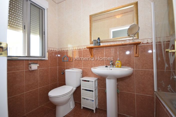 Image No.18-3 Bed Villa for sale