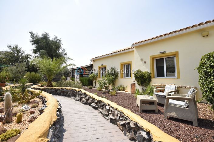 Image No.26-3 Bed Villa for sale