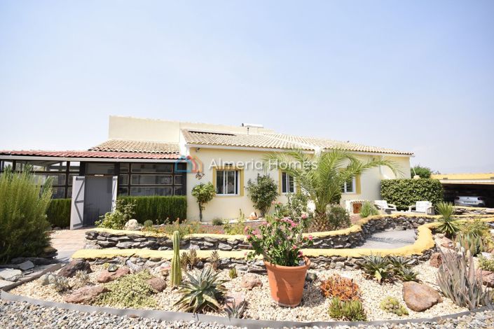 Image No.28-3 Bed Villa for sale