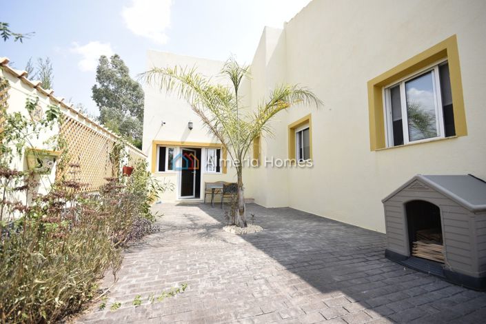 Image No.31-3 Bed Villa for sale