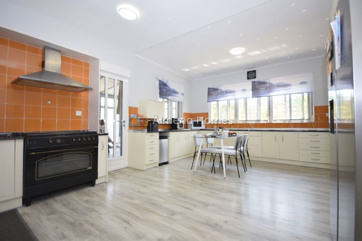 Image No.7-3 Bed Villa for sale