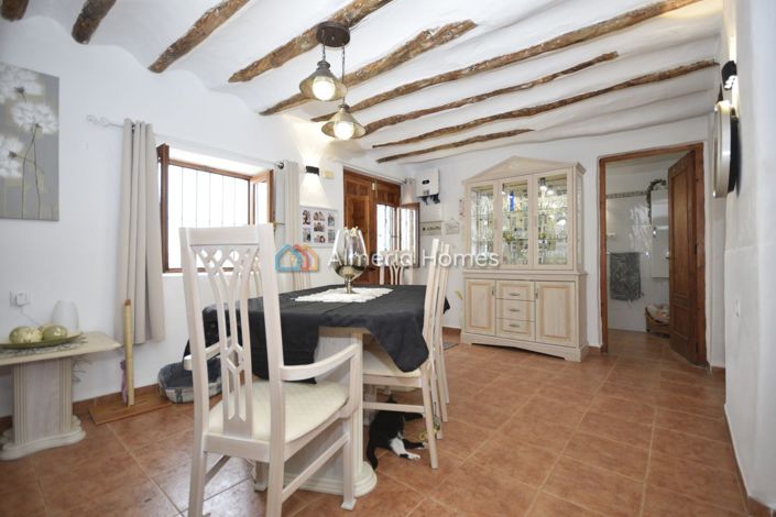 Image No.14-4 Bed Country House for sale