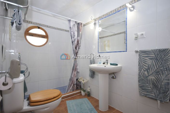 Image No.21-4 Bed Country House for sale